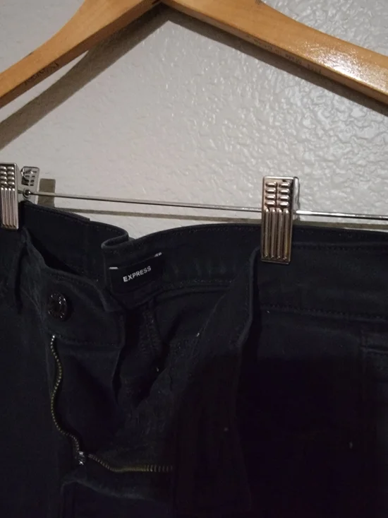 Express Black Women’s Skinny Jeans - Picture 3 of 3